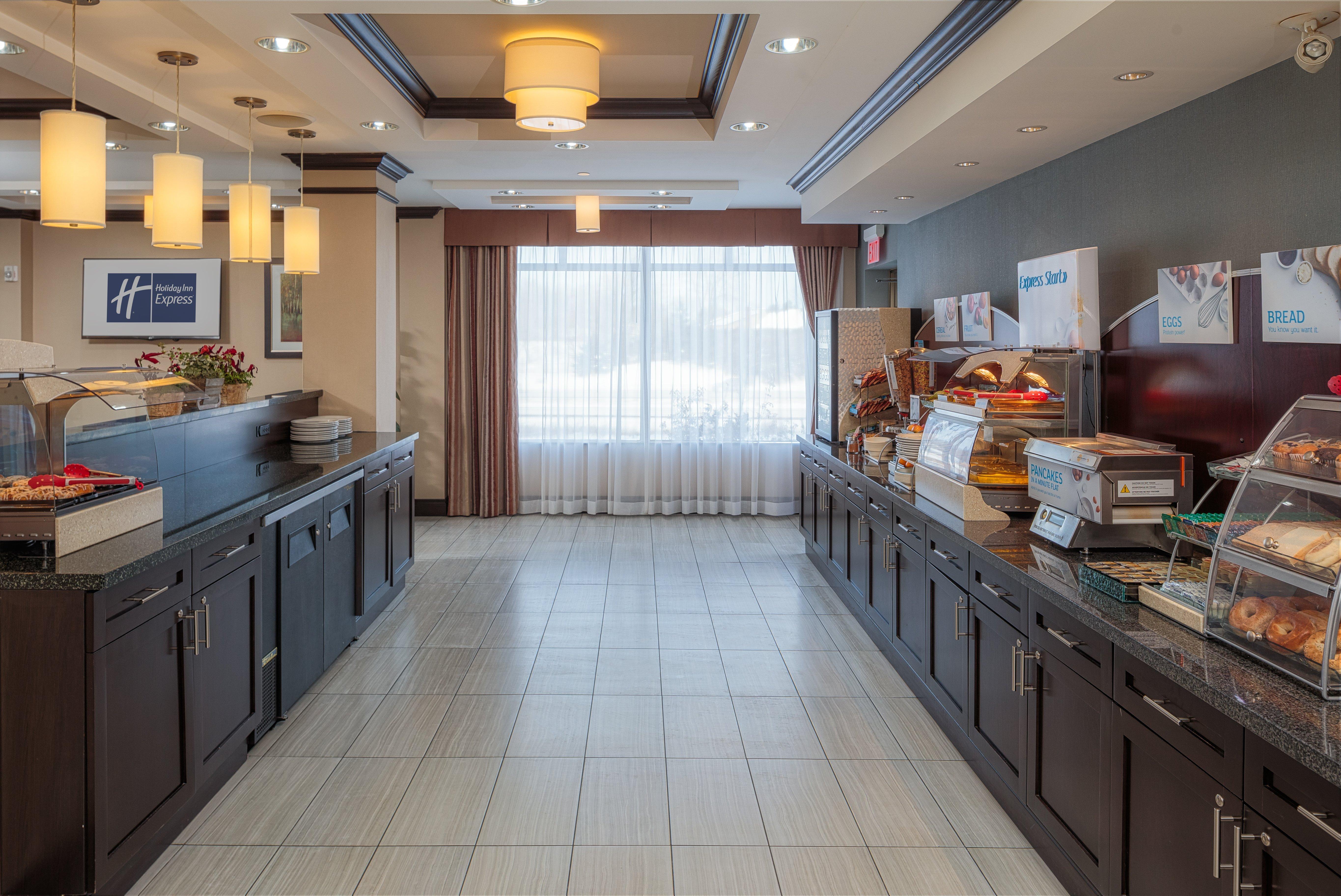 Holiday Inn Express & Suites Ottawa East-Orleans By Ihg Exteriör bild