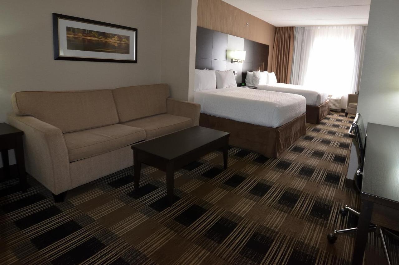 Holiday Inn Express & Suites Ottawa East-Orleans By Ihg Exteriör bild