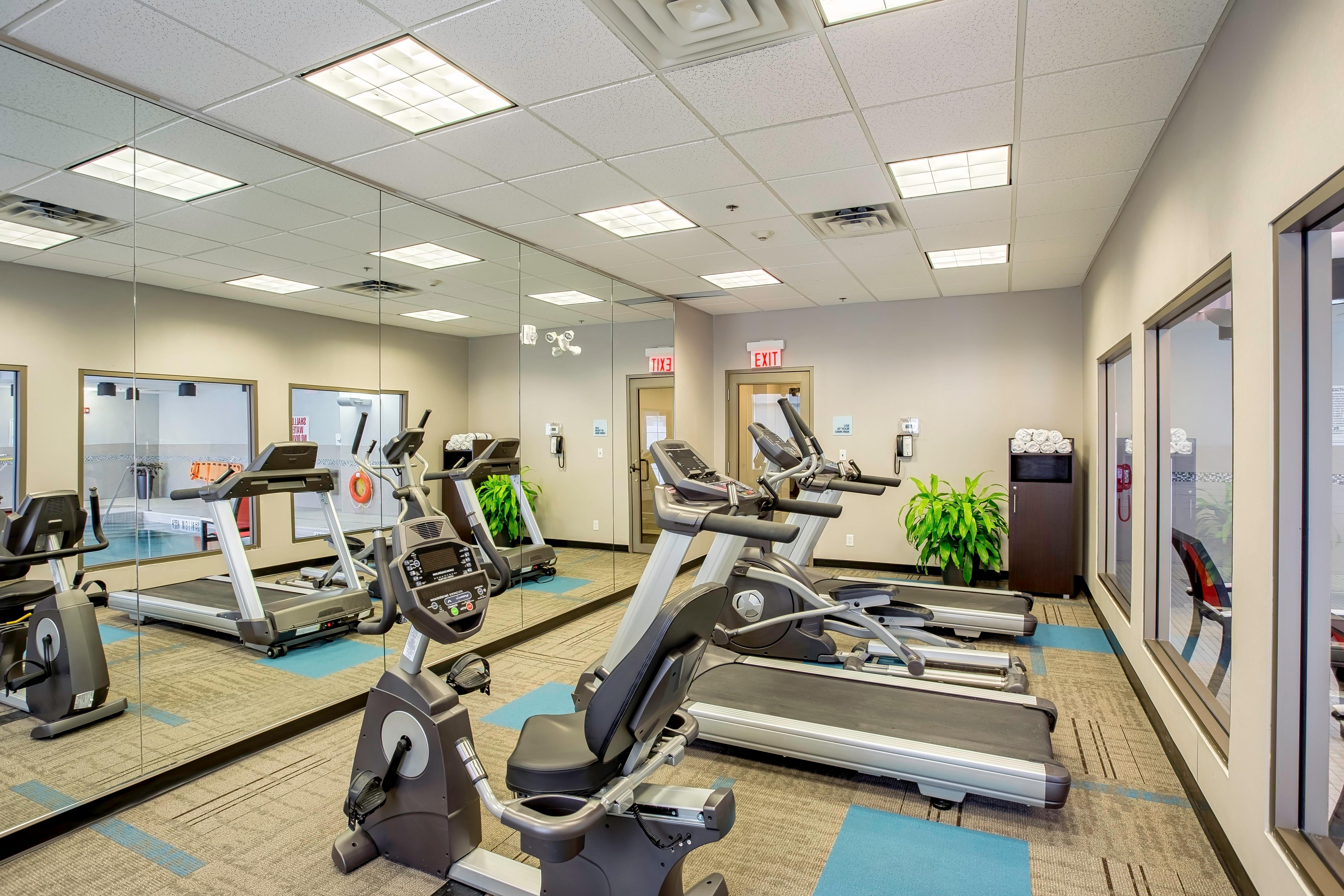 Holiday Inn Express & Suites Ottawa East-Orleans By Ihg Exteriör bild