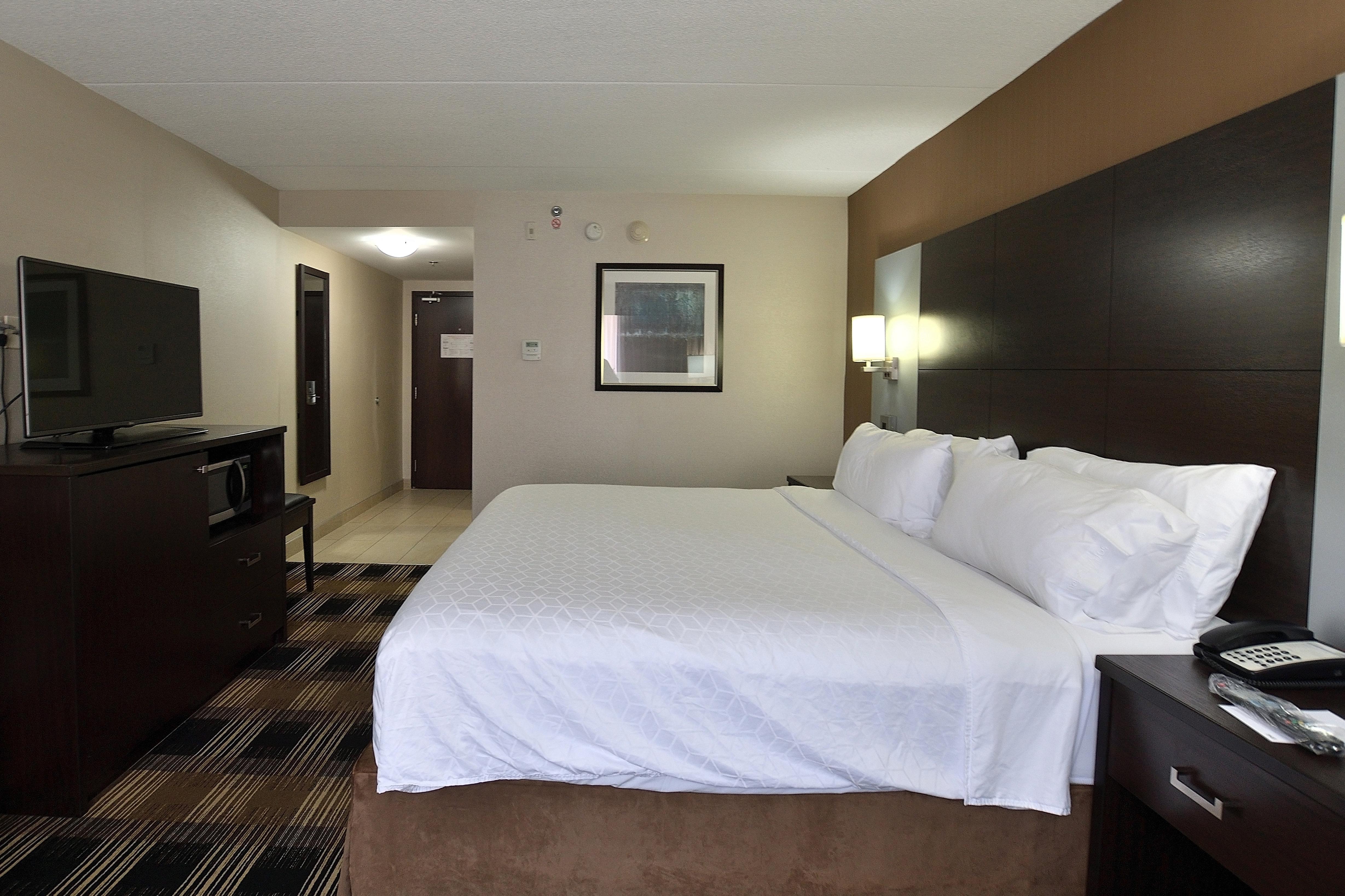 Holiday Inn Express & Suites Ottawa East-Orleans By Ihg Exteriör bild