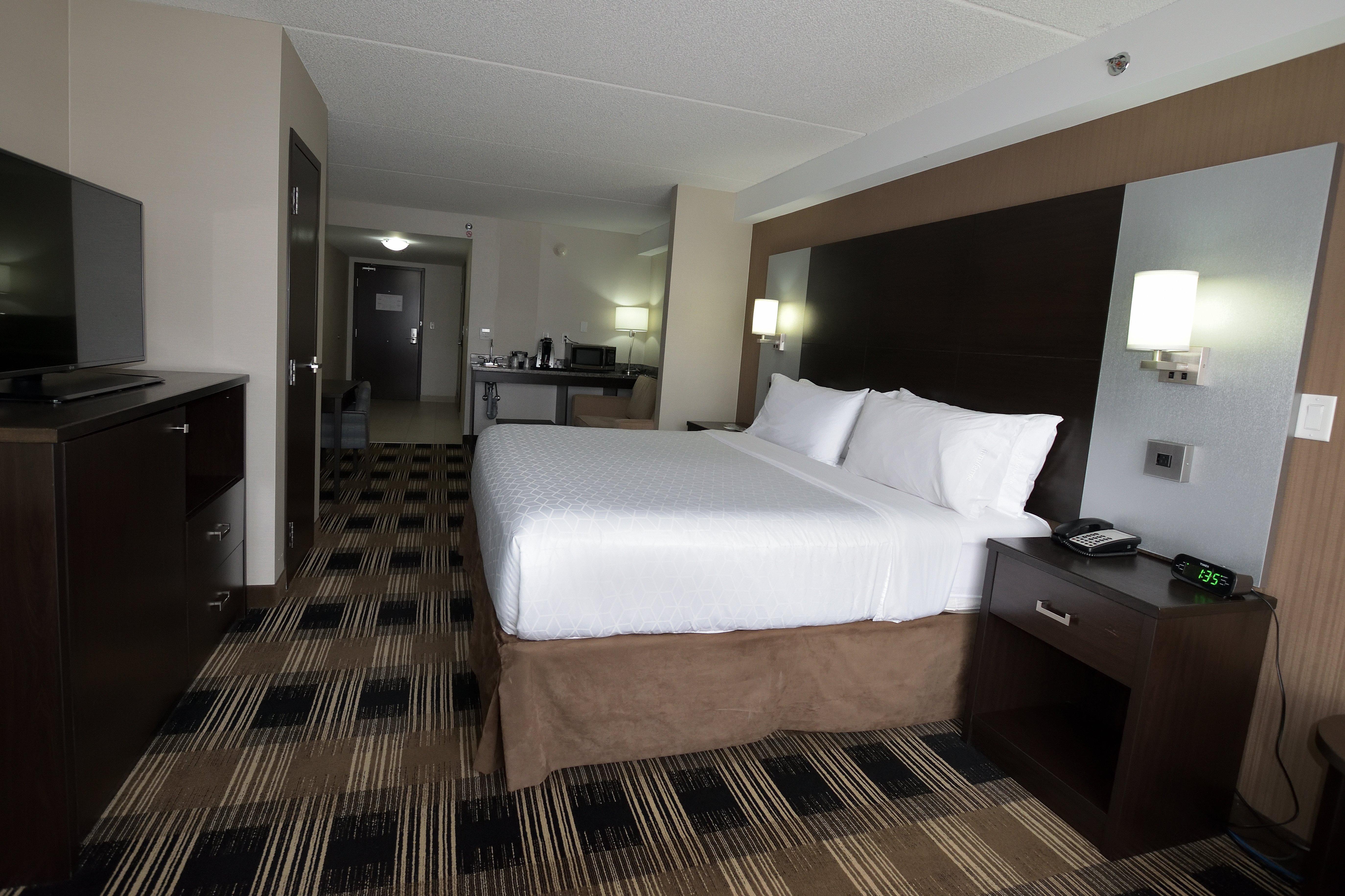 Holiday Inn Express & Suites Ottawa East-Orleans By Ihg Exteriör bild