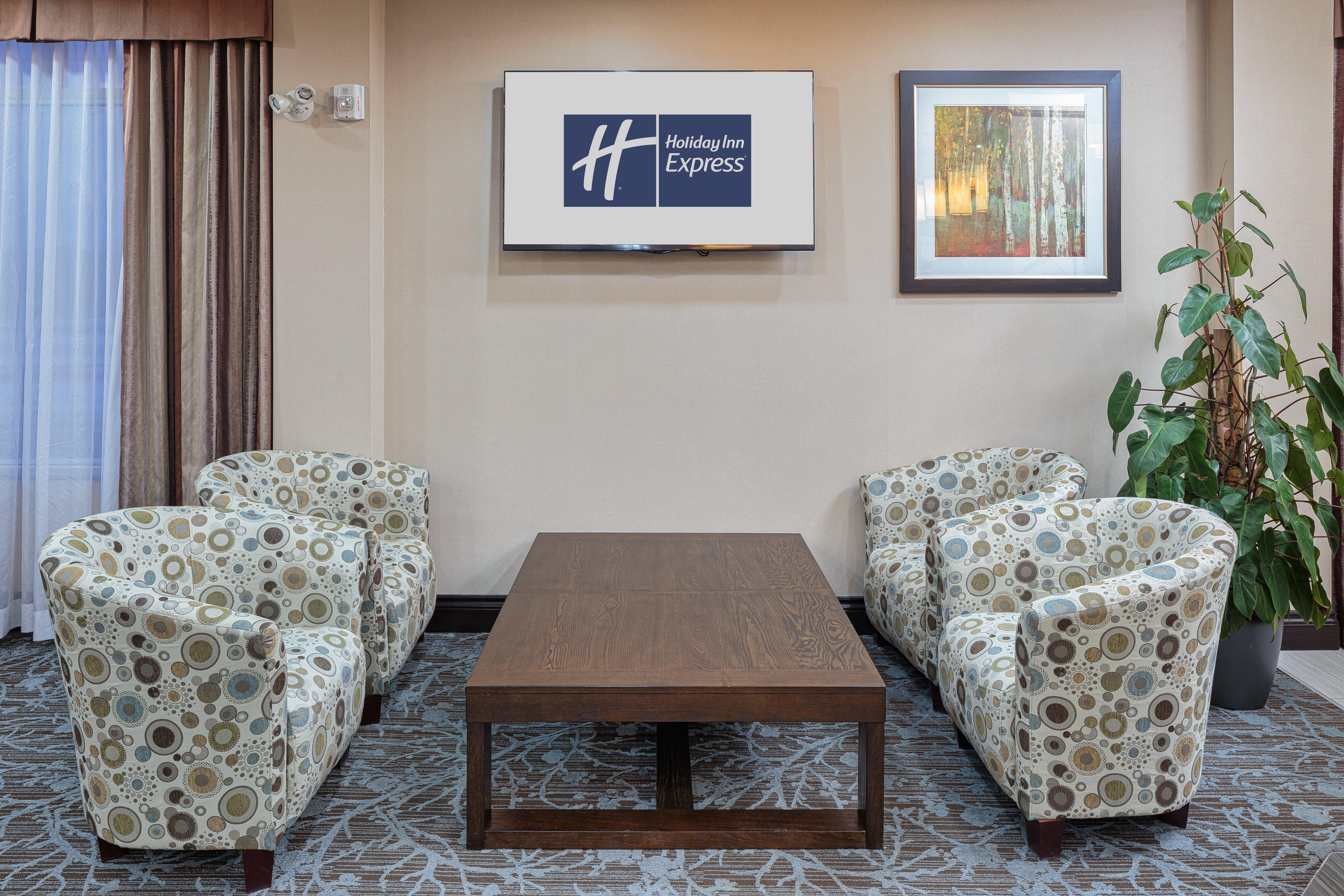 Holiday Inn Express & Suites Ottawa East-Orleans By Ihg Exteriör bild