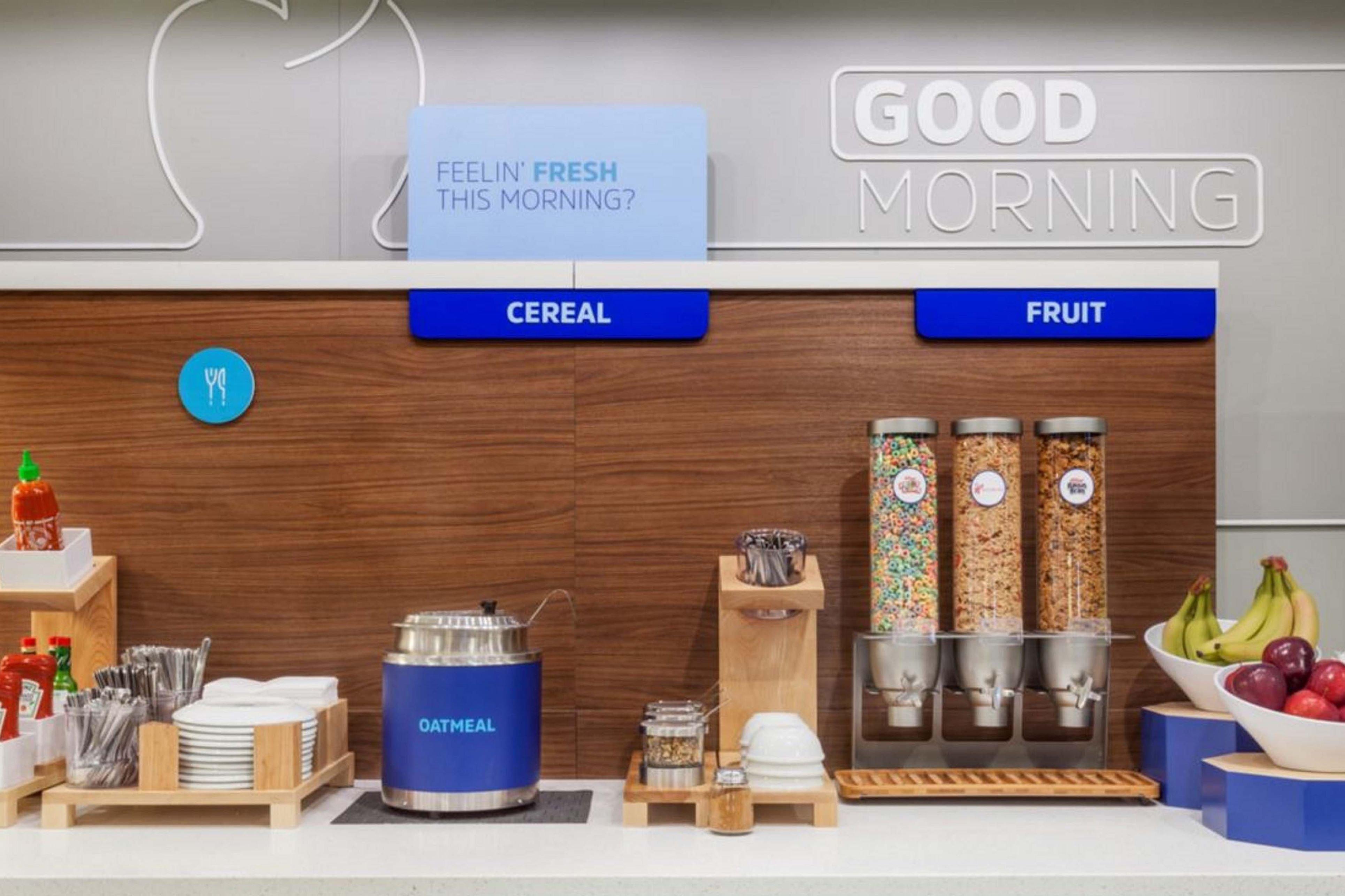 Holiday Inn Express & Suites Ottawa East-Orleans By Ihg Exteriör bild