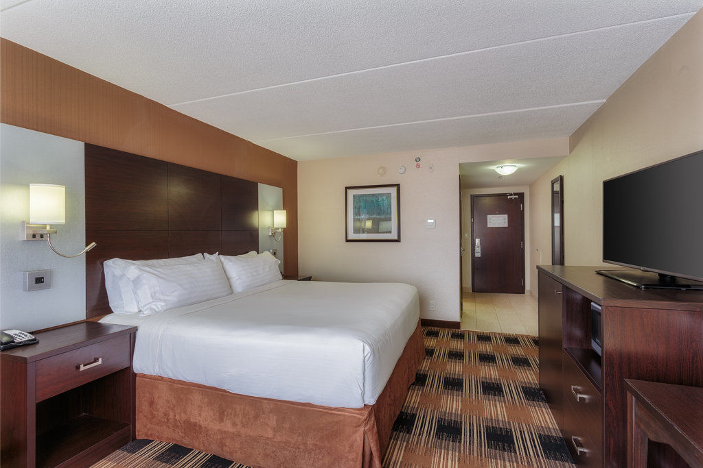 Holiday Inn Express & Suites Ottawa East-Orleans By Ihg Exteriör bild